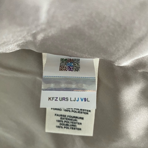 NWT UGG Gertrude Short Teddy Coat Size Small Putty Color Retail 248.00 - Picture 11 of 12